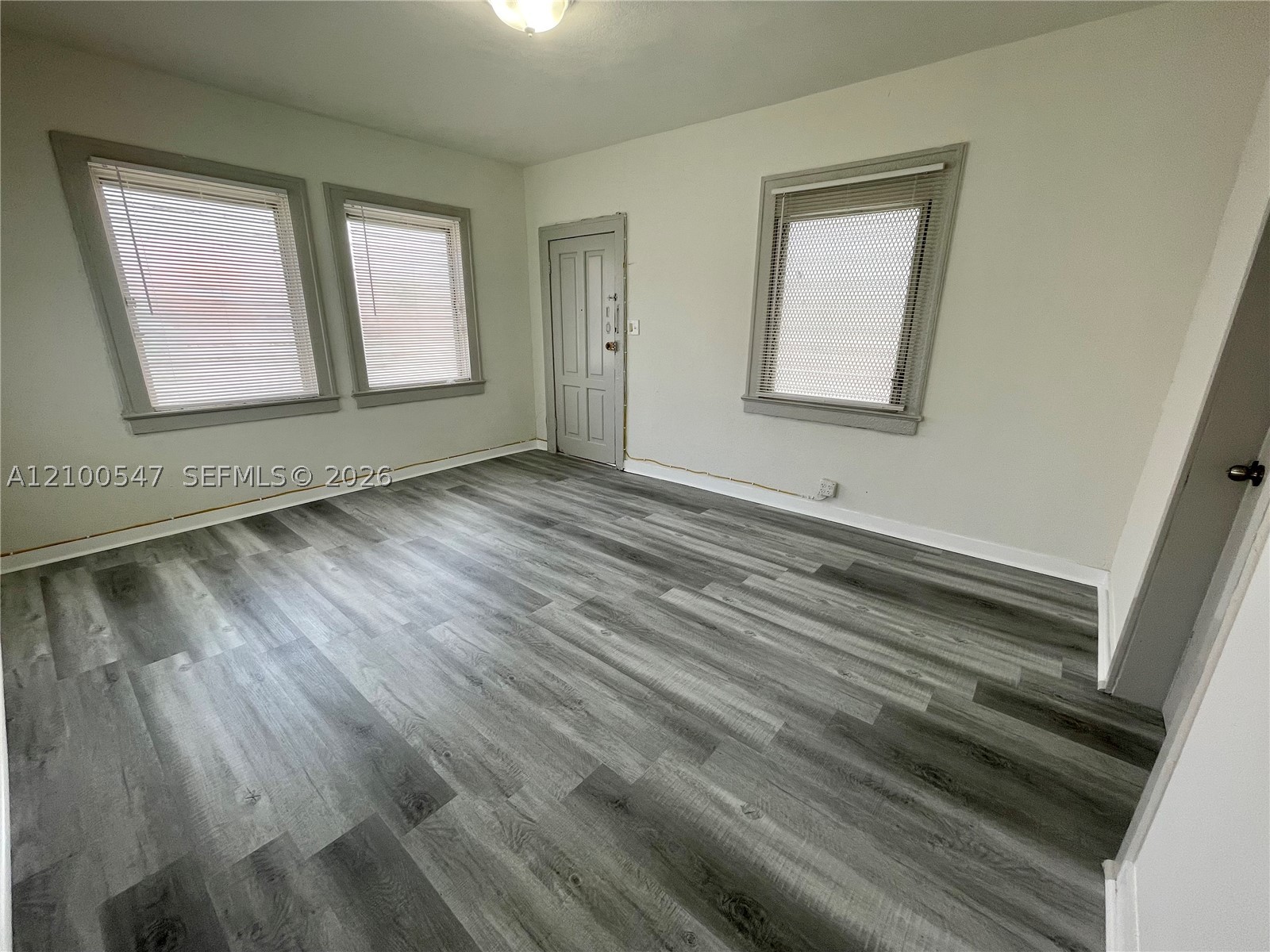 442 Sw 10th Ave 1 Property Photo 6