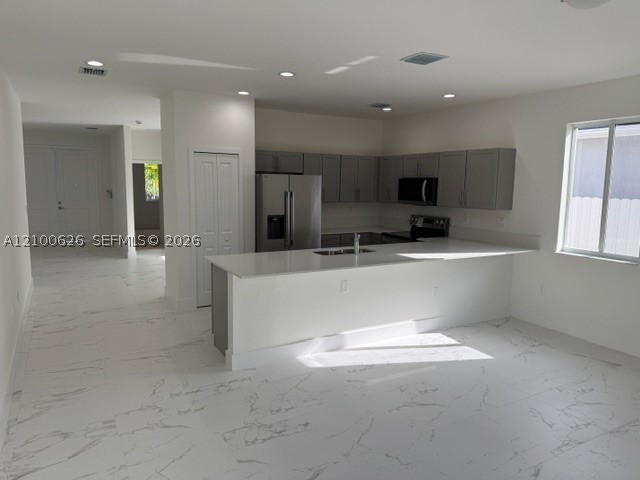1828 Ne 1st St Property Photo 6
