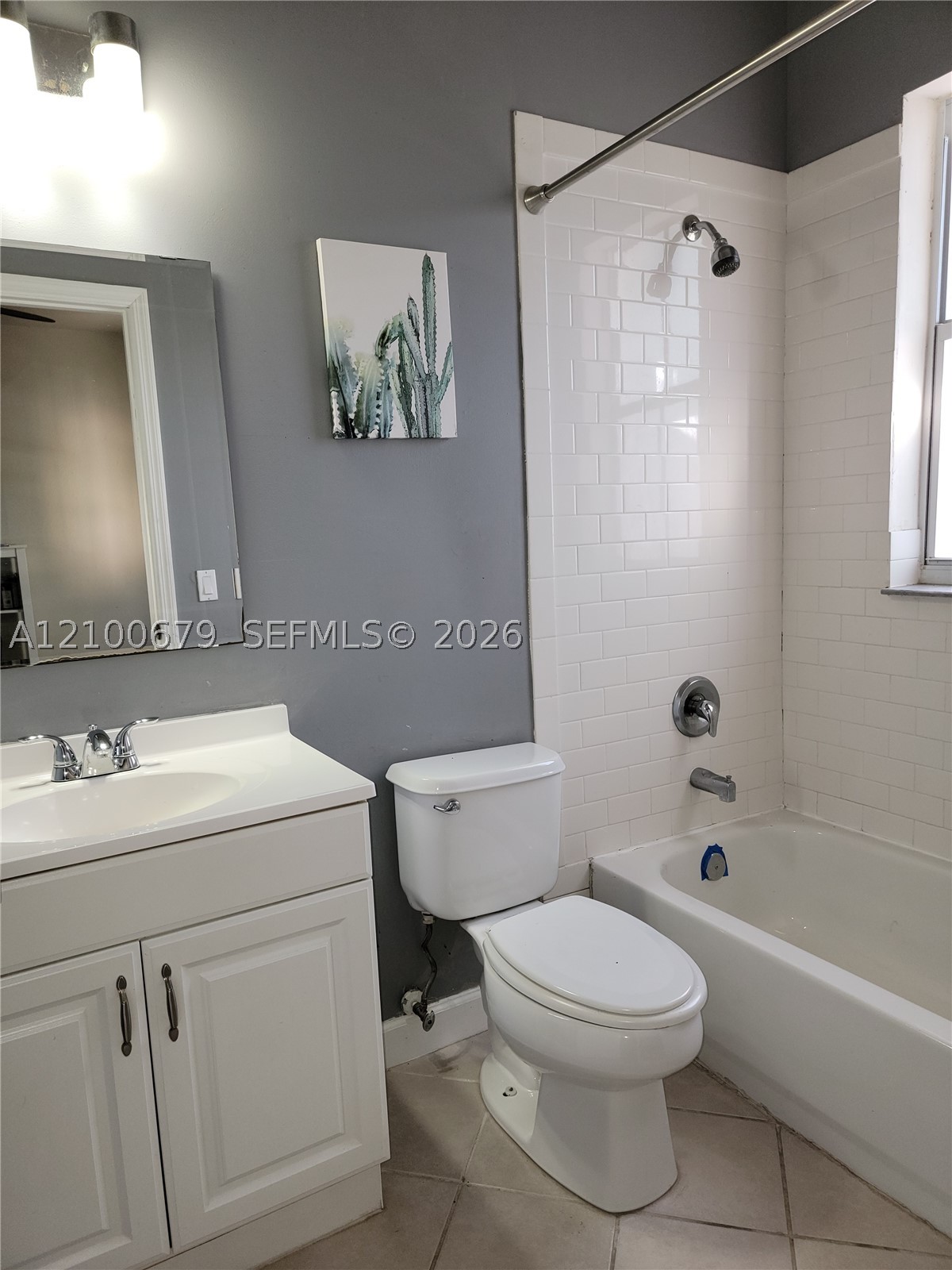 2933 Se 2nd Dr 5 Property Photo 3