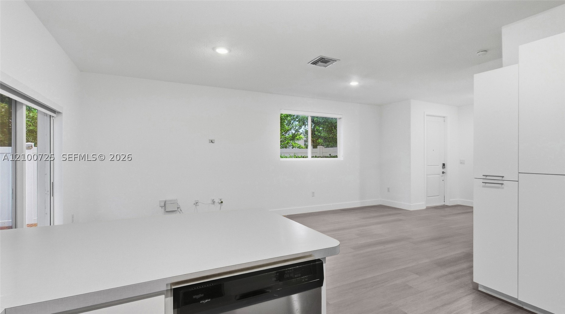 1791 Se 9th Ter Property Photo 8