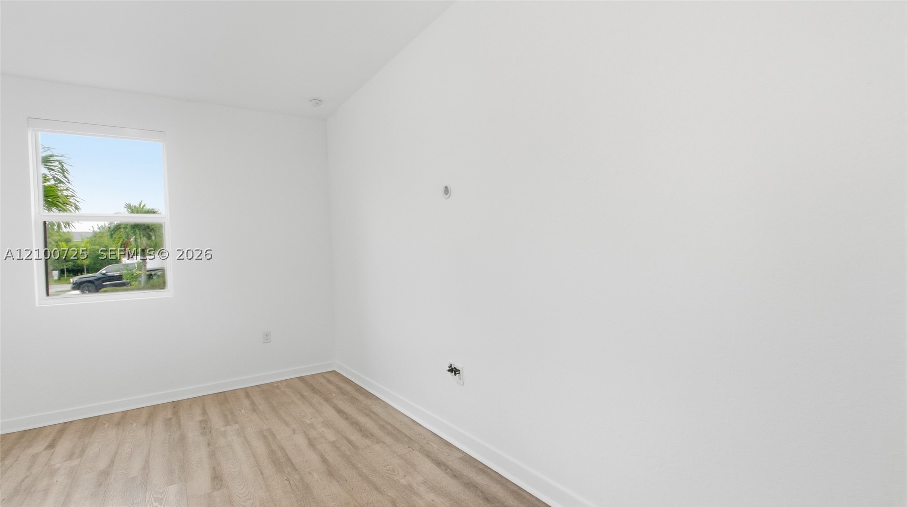 1791 Se 9th Ter Property Photo 9