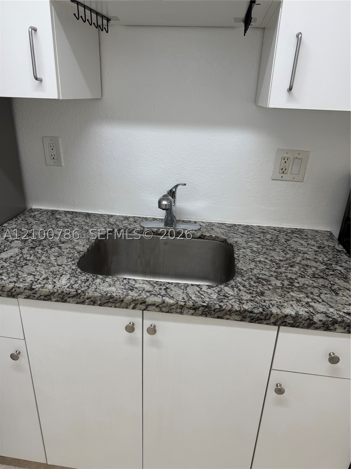 2124 Nw 7th Ct 2 Property Photo 5