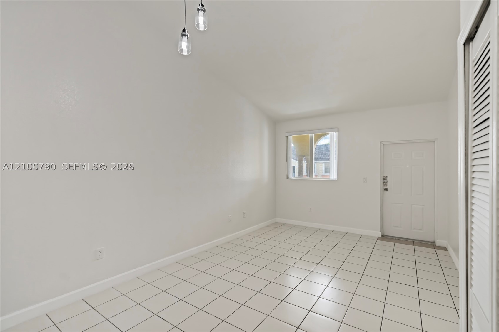 A12100790 Property Photo 9