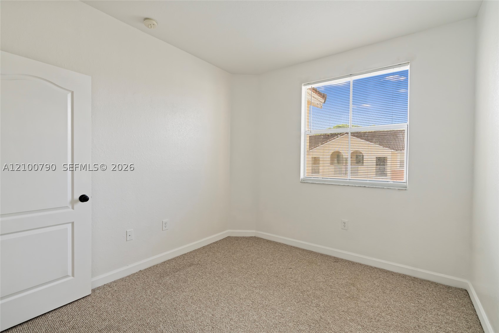 A12100790 Property Photo 18