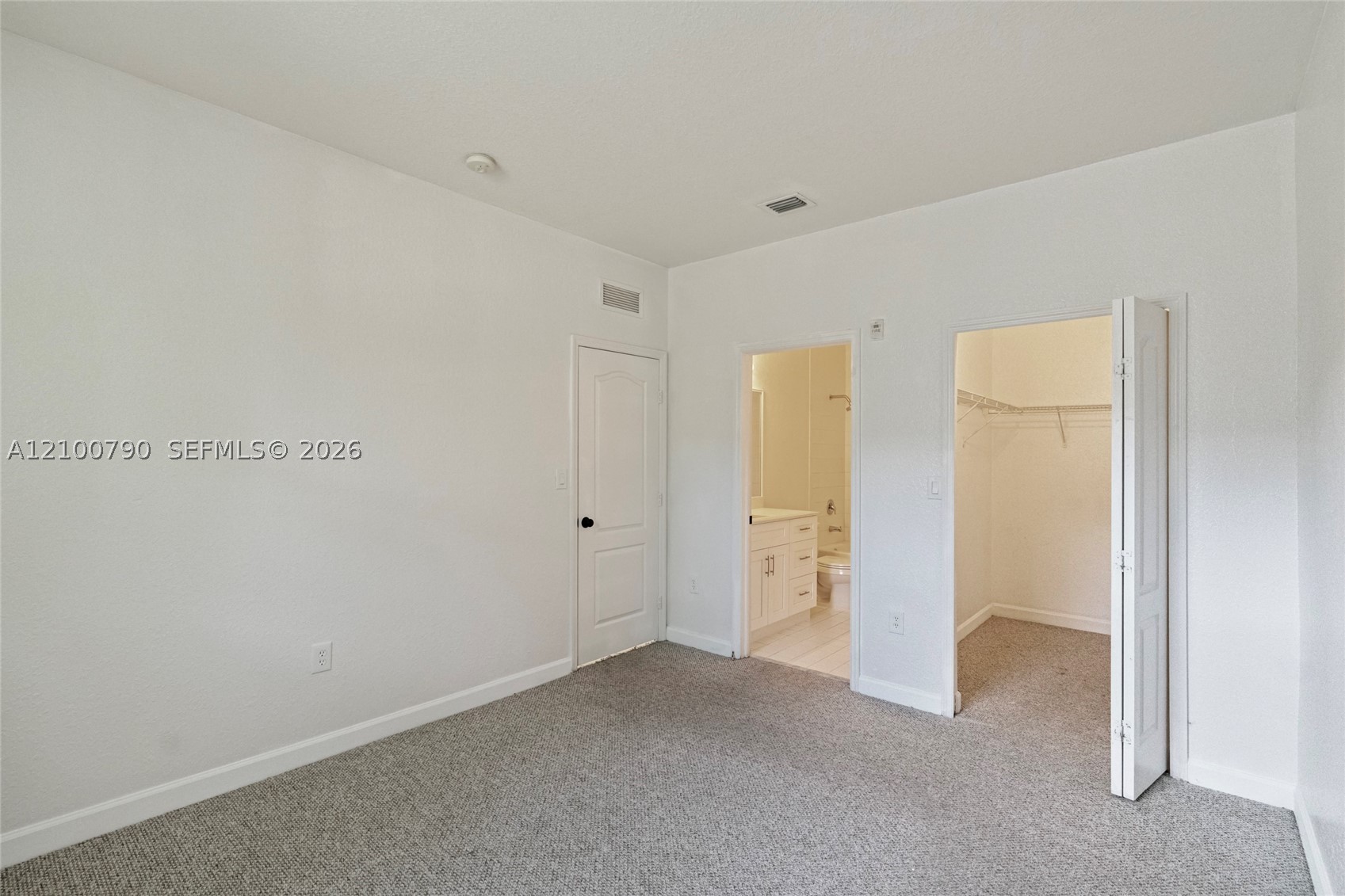 A12100790 Property Photo 21