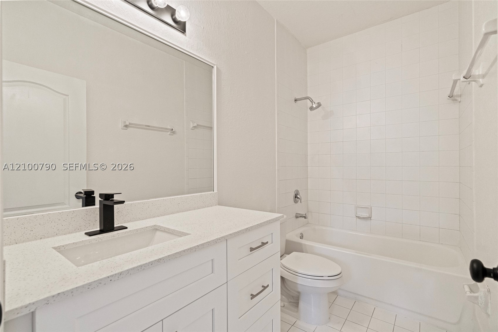 A12100790 Property Photo 23