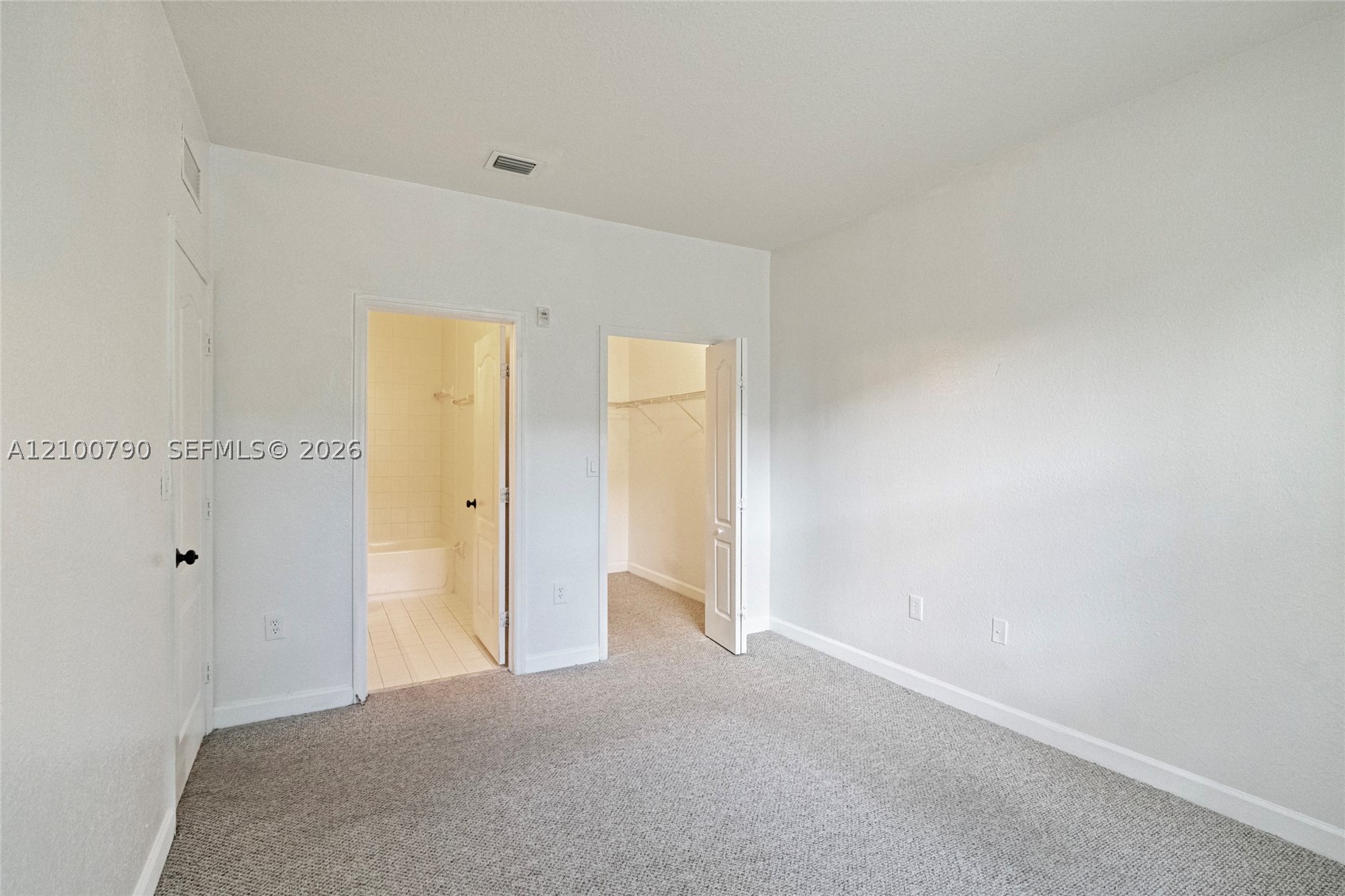 A12100790 Property Photo 25