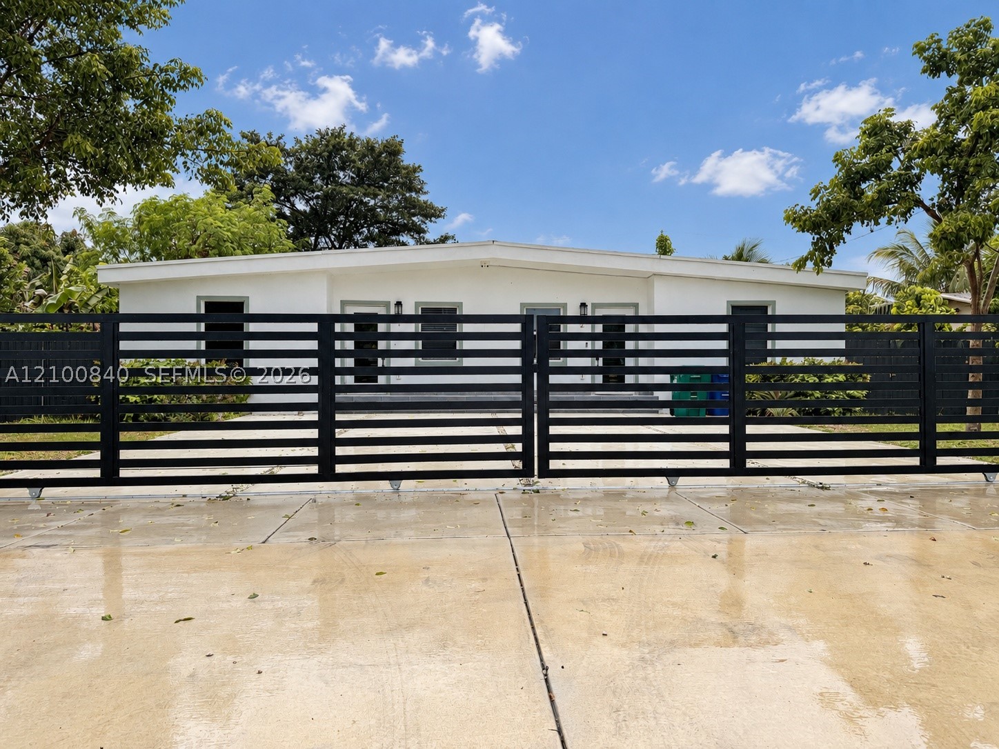 1066 Nw 100th Ter 1 Property Photo 1