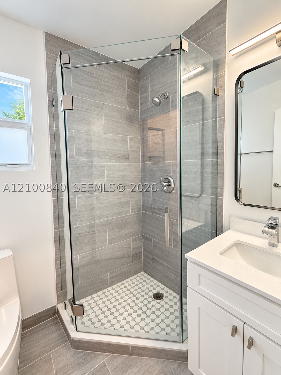 1066 Nw 100th Ter 1 Property Photo 7