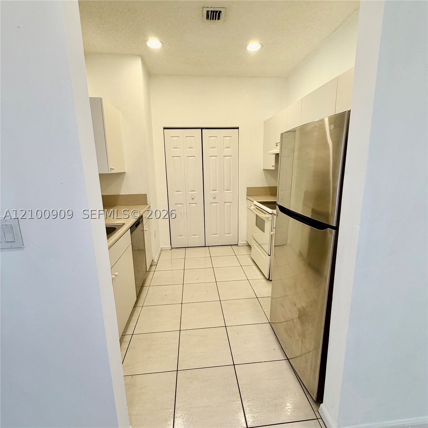 2238 Ne 42nd Cir 2238 Property Photo 4