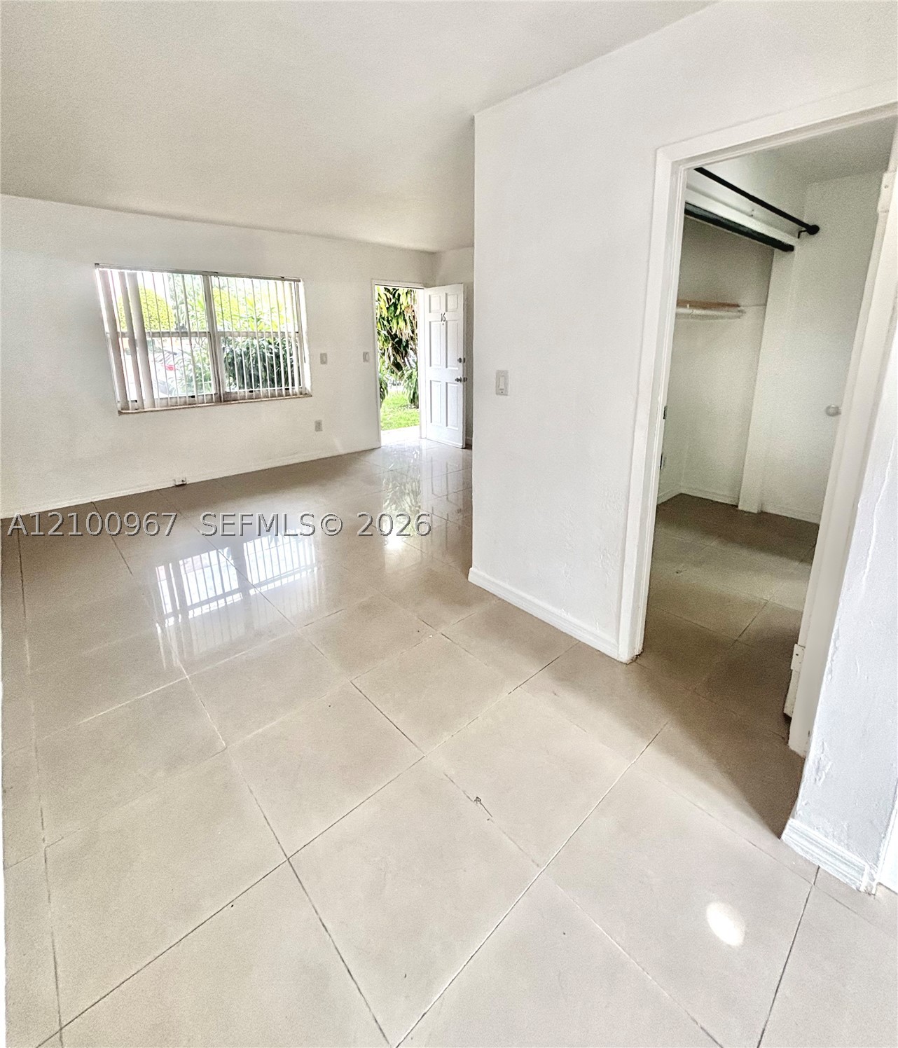 15 Alhambra Cir 16 Property Photo 2