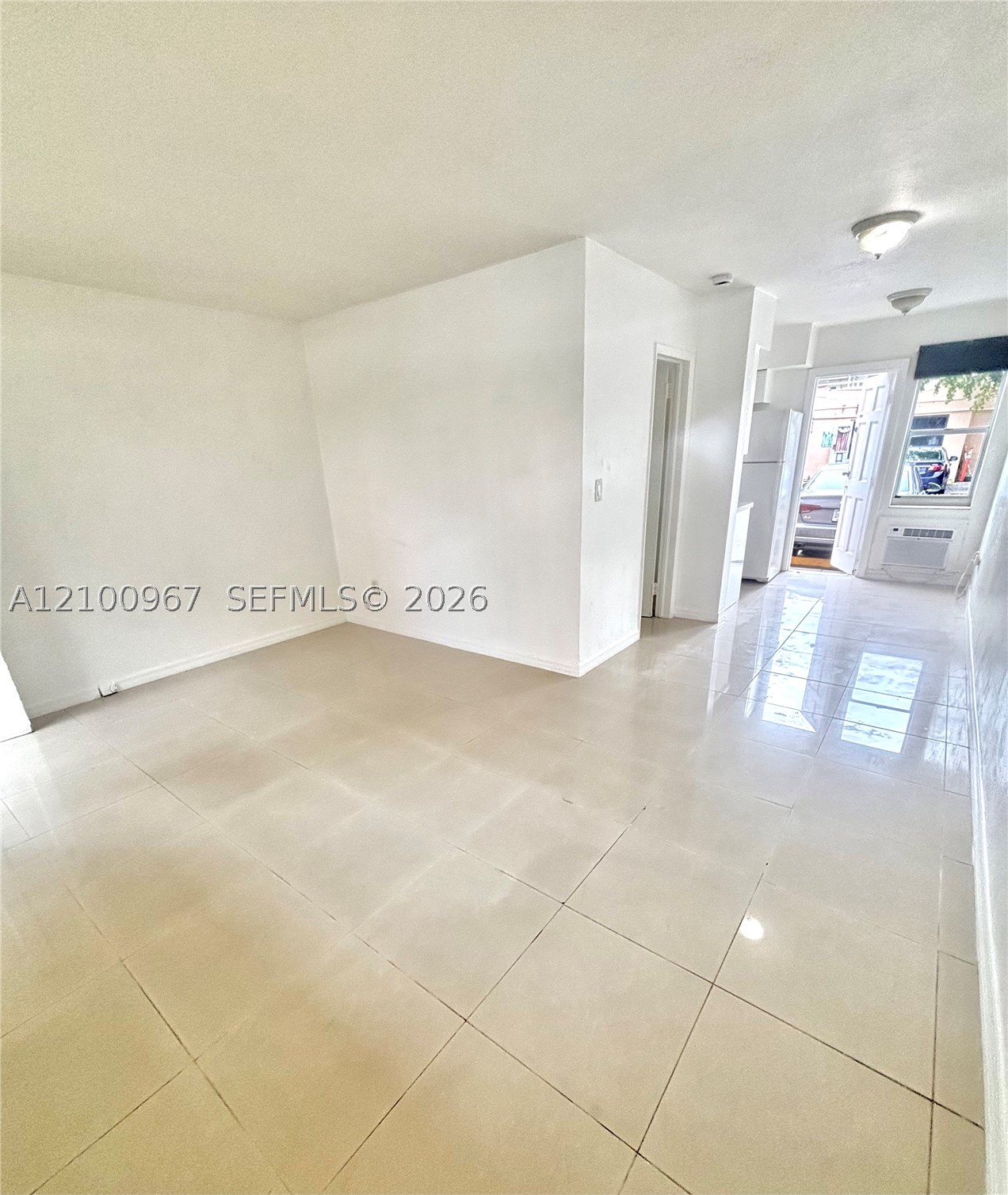 15 Alhambra Cir 16 Property Photo 3