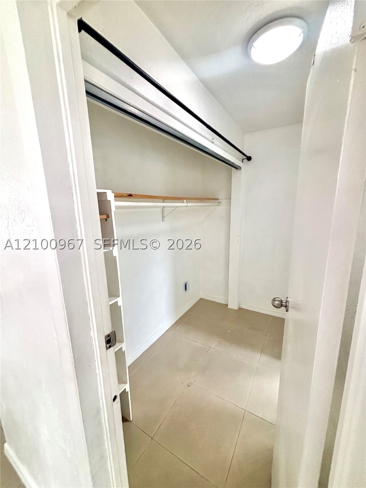 15 Alhambra Cir 16 Property Photo 4