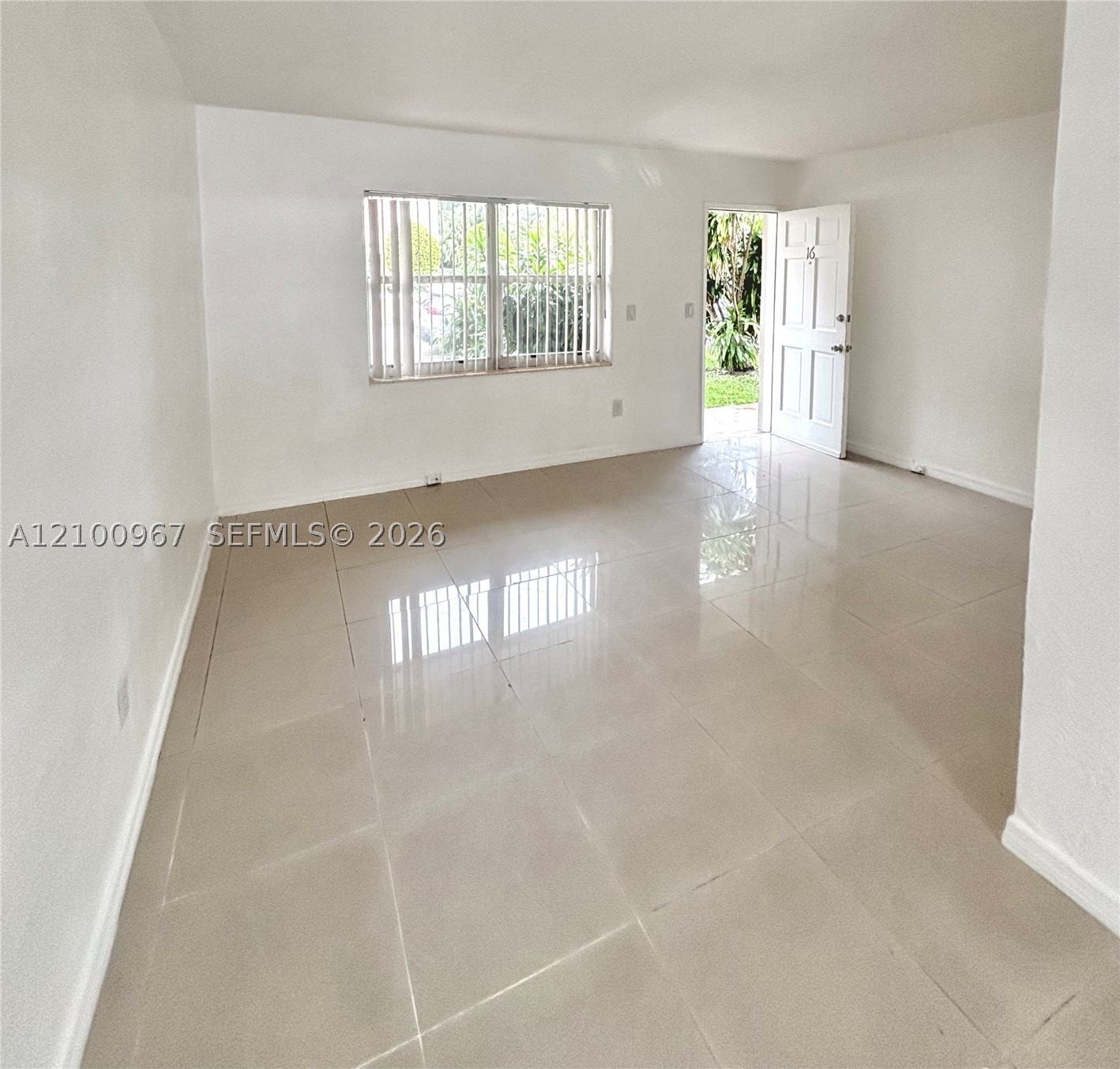 15 Alhambra Cir 16 Property Photo 5