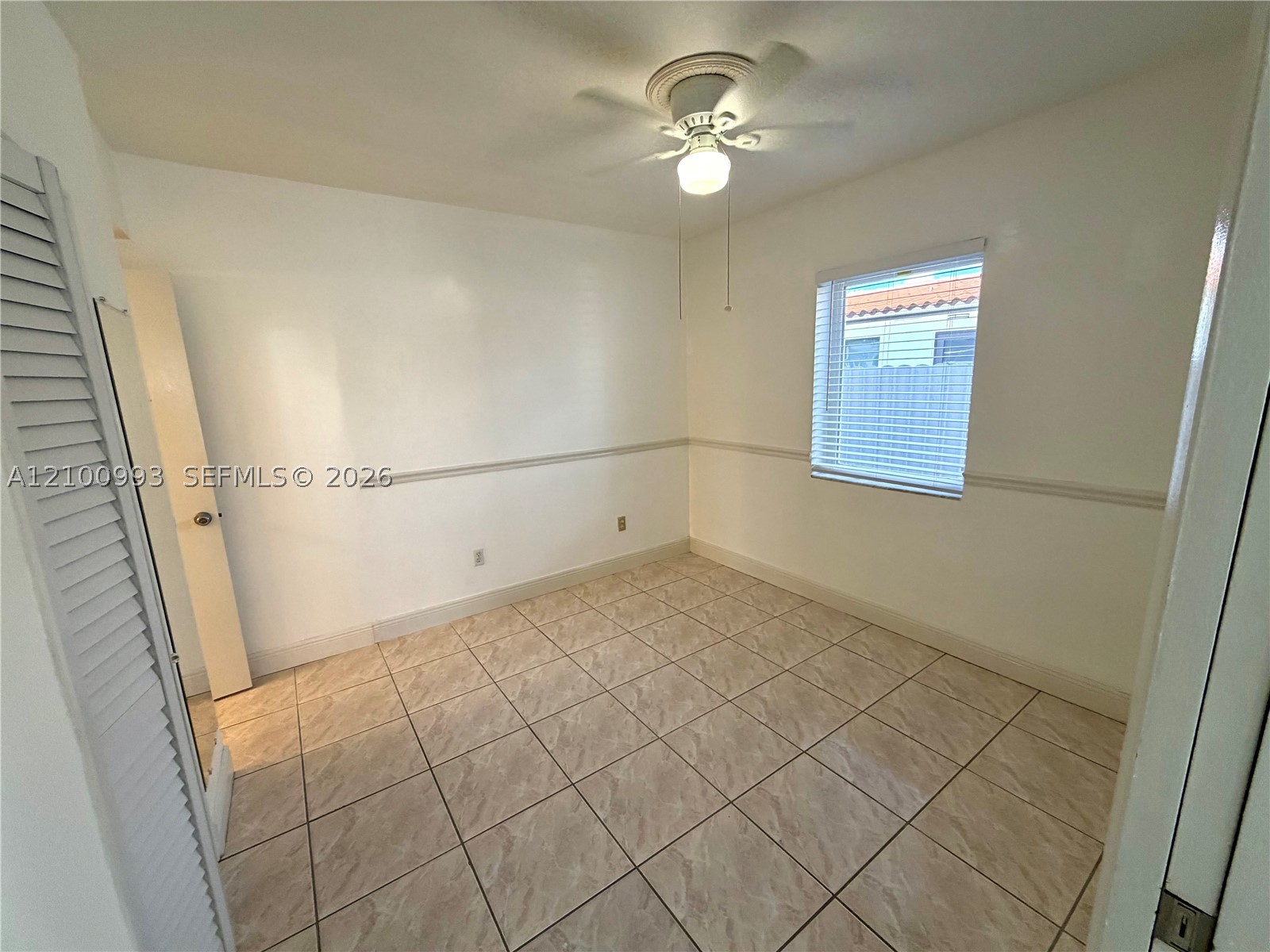 1130 Nw 34th Ave B Property Photo 7