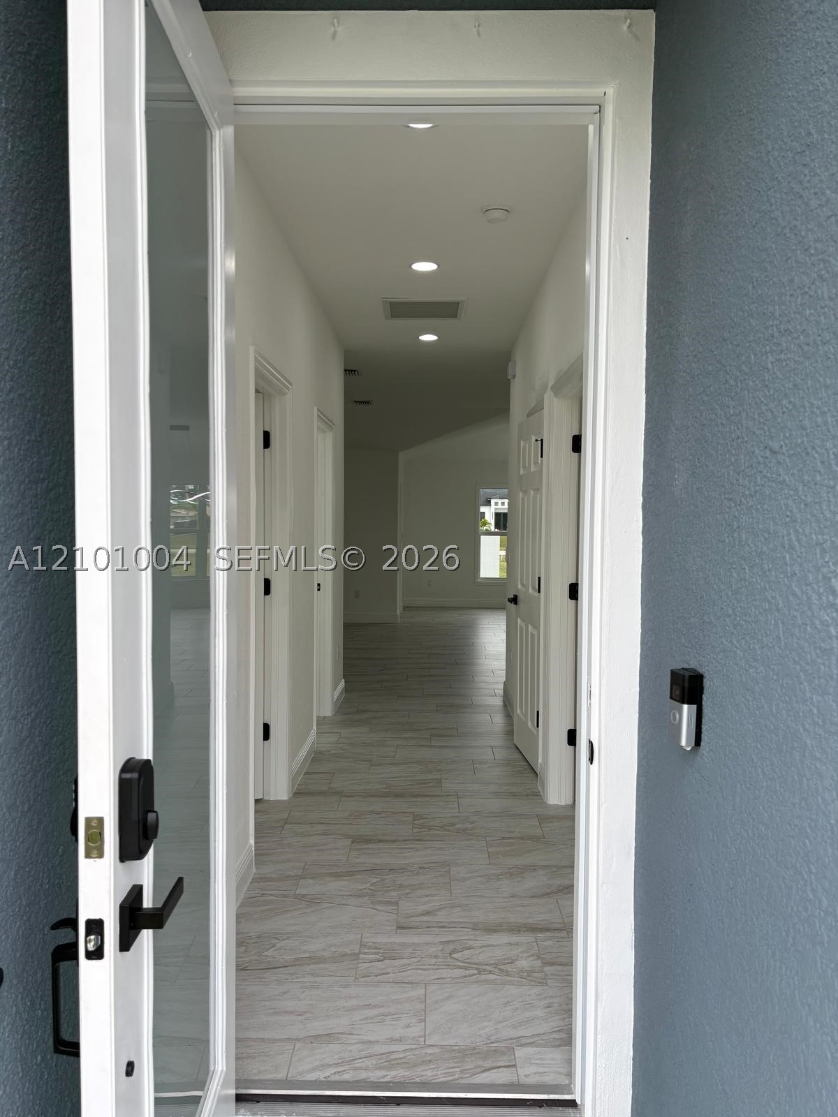 110 Nw 24th Ter Property Photo 8