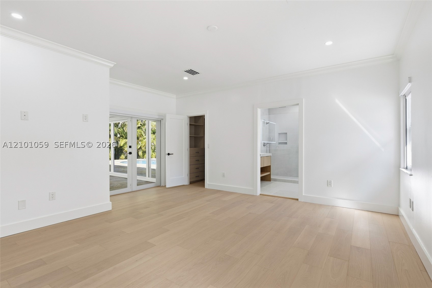 6421 Miller Dr Property Photo 11
