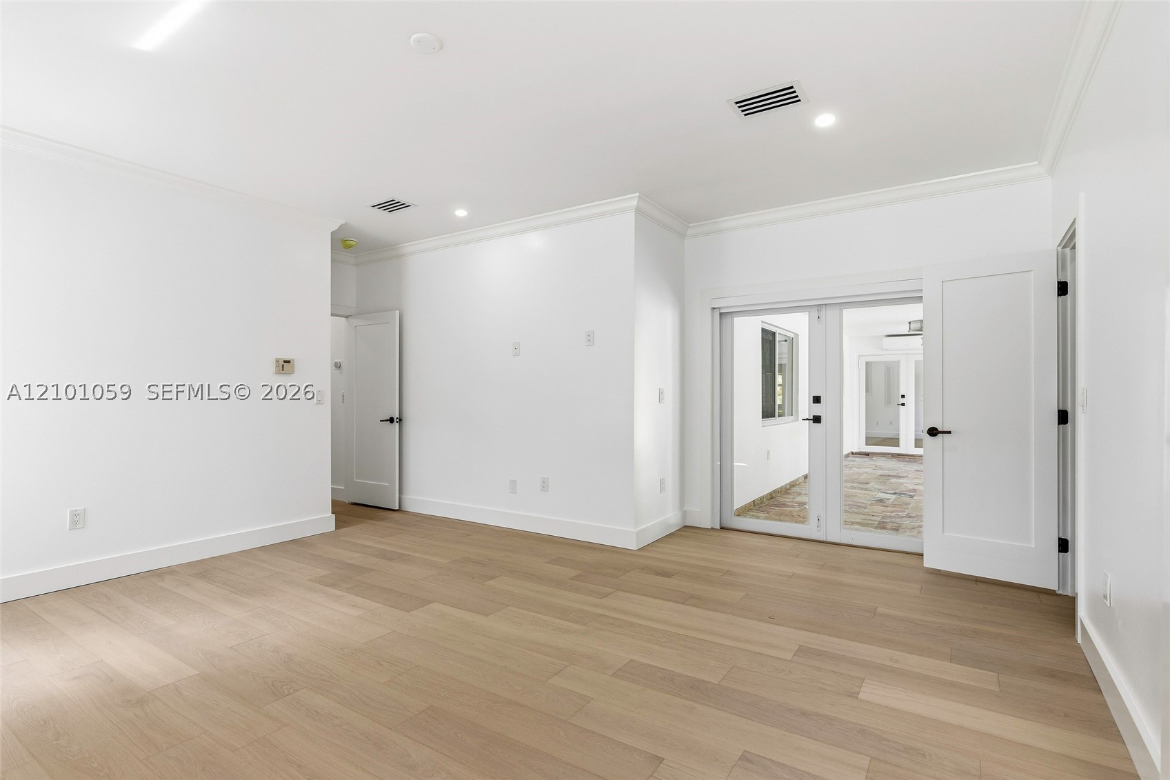 6421 Miller Dr Property Photo 12