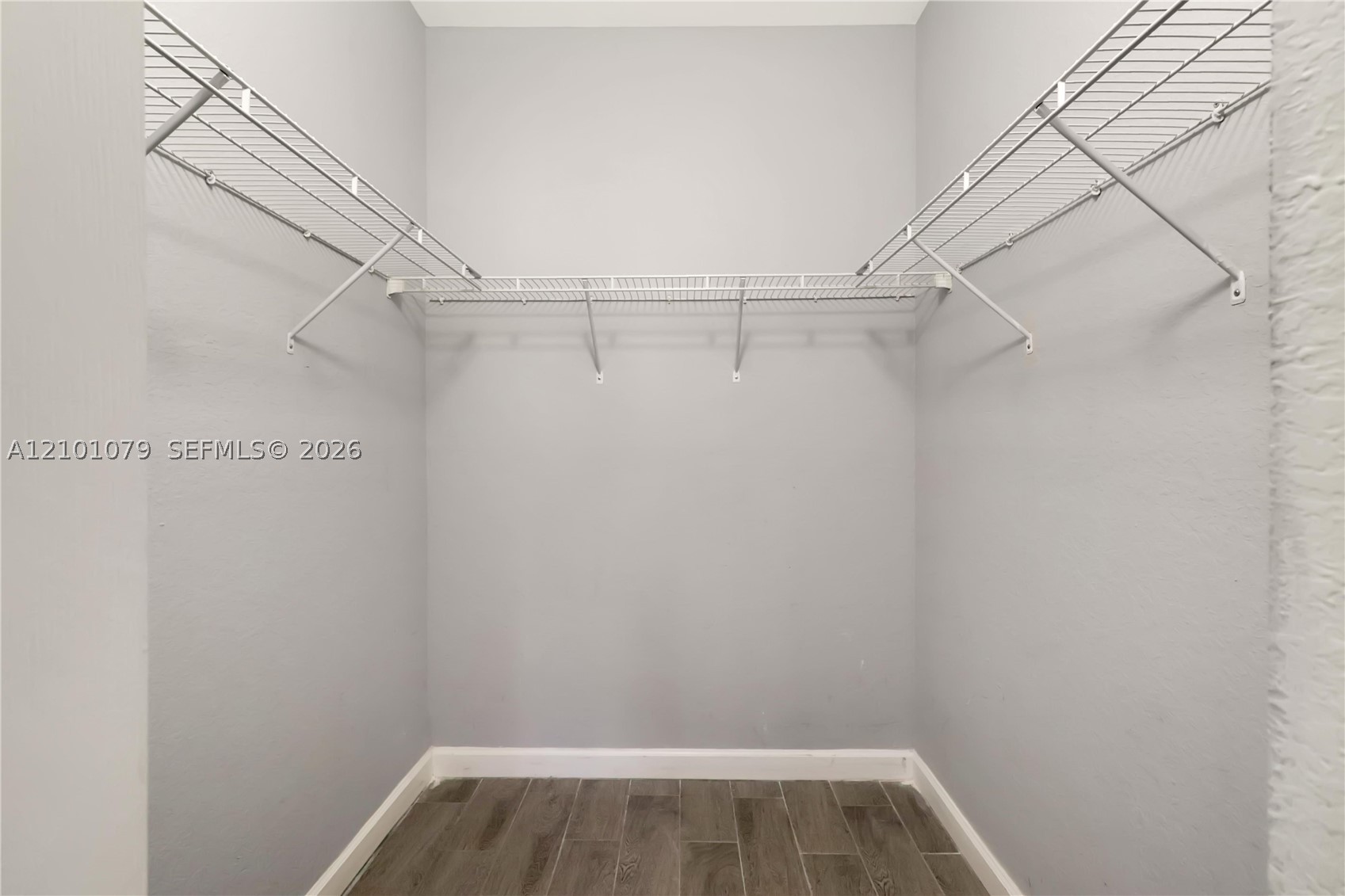 373 Ne 26th Pl 201 Property Photo 11