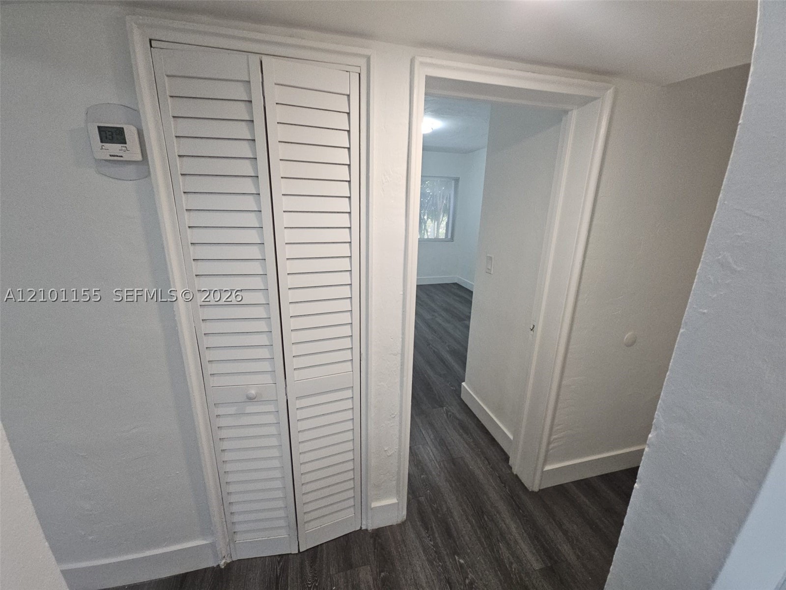 7435 Byron Ave 04 Property Photo 5