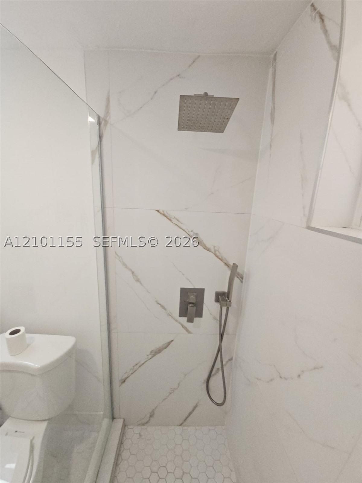 7435 Byron Ave 04 Property Photo 21