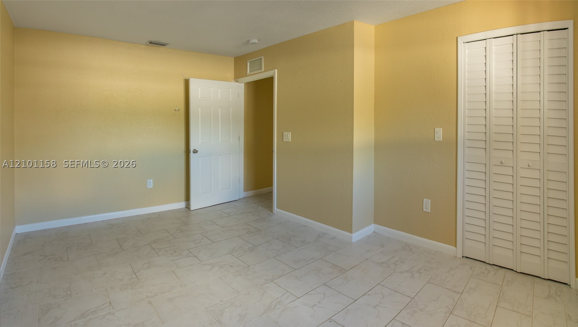 8846 Sw 25th St 8846 Property Photo 3
