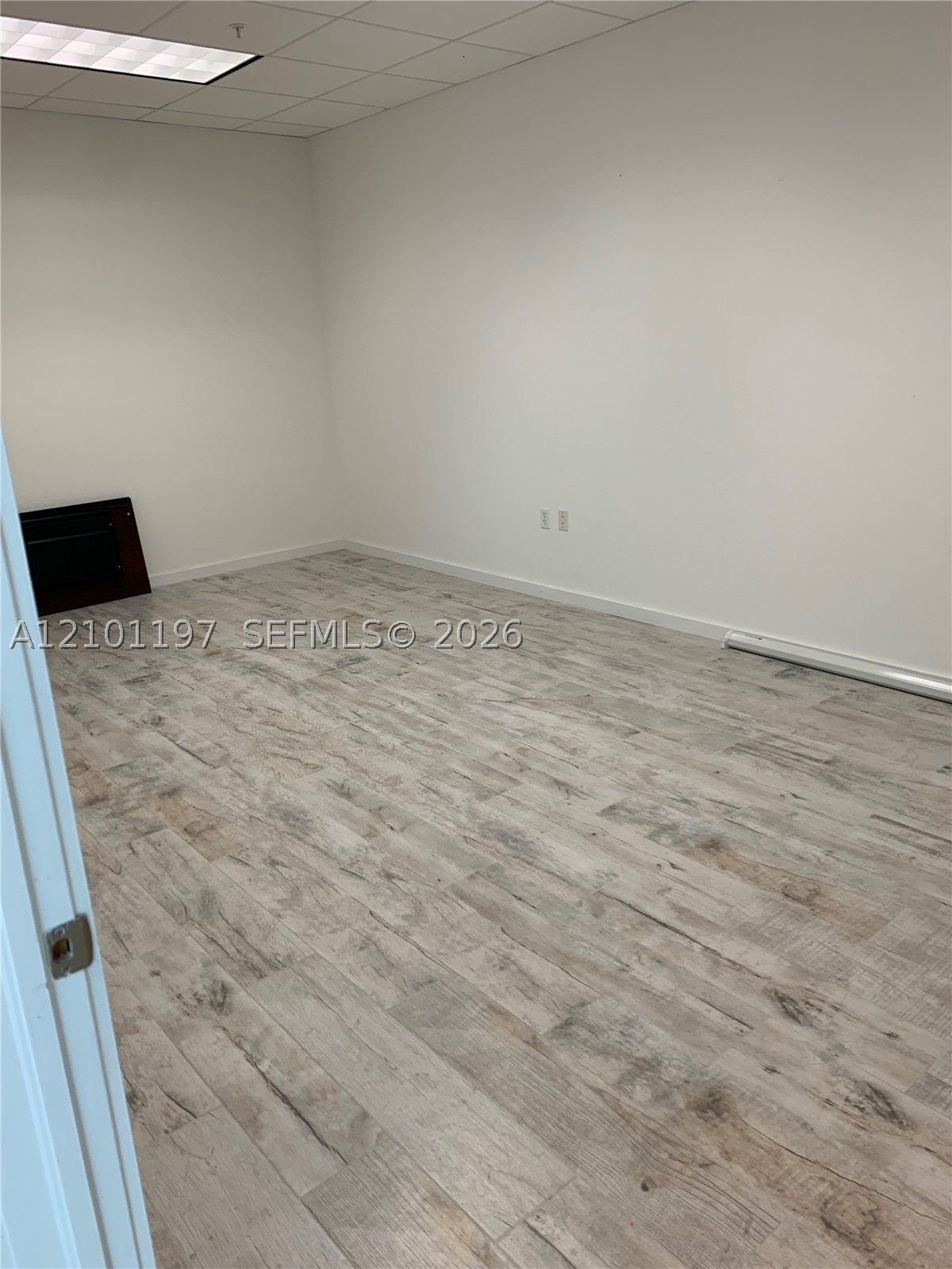 175 Sw 7th St 2102 Property Photo 3