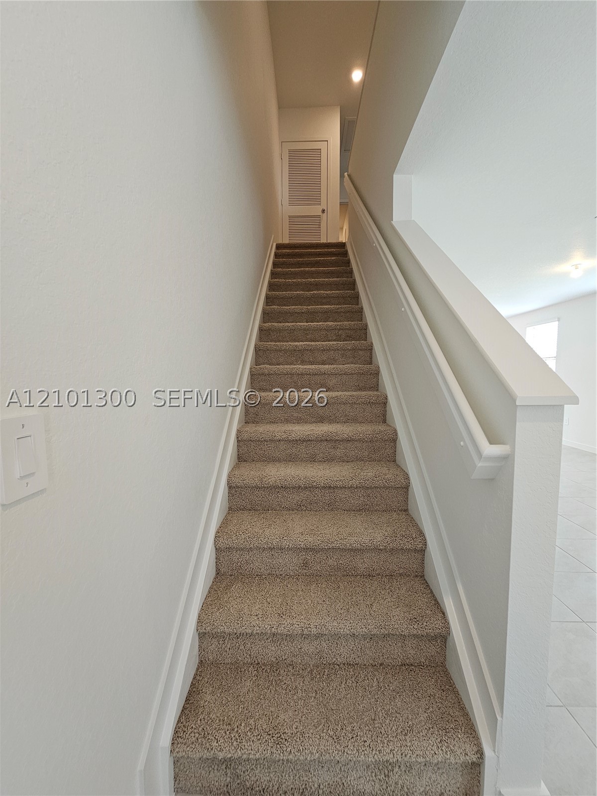 523 Ne 15th St Property Photo 6