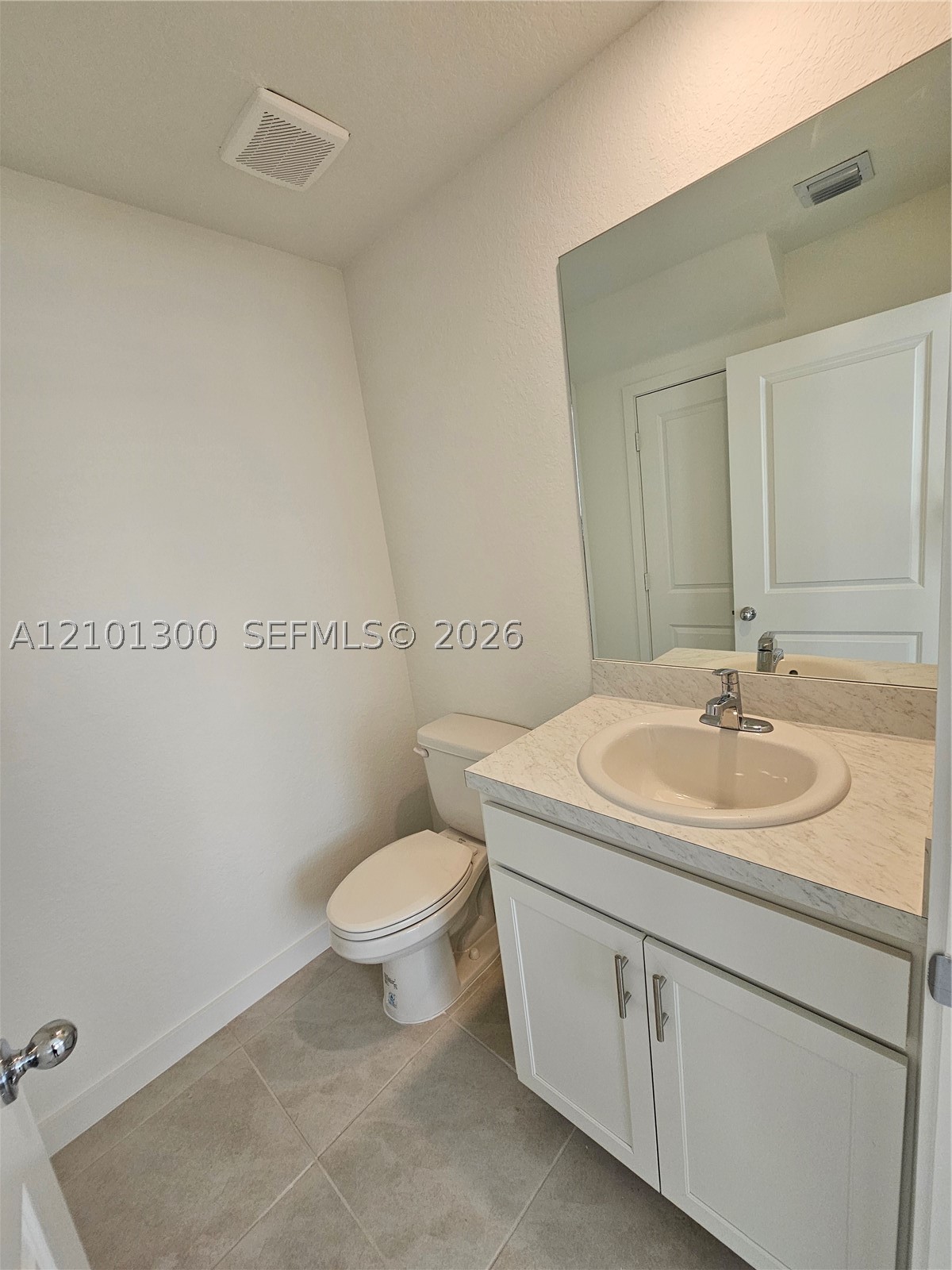 523 Ne 15th St Property Photo 8
