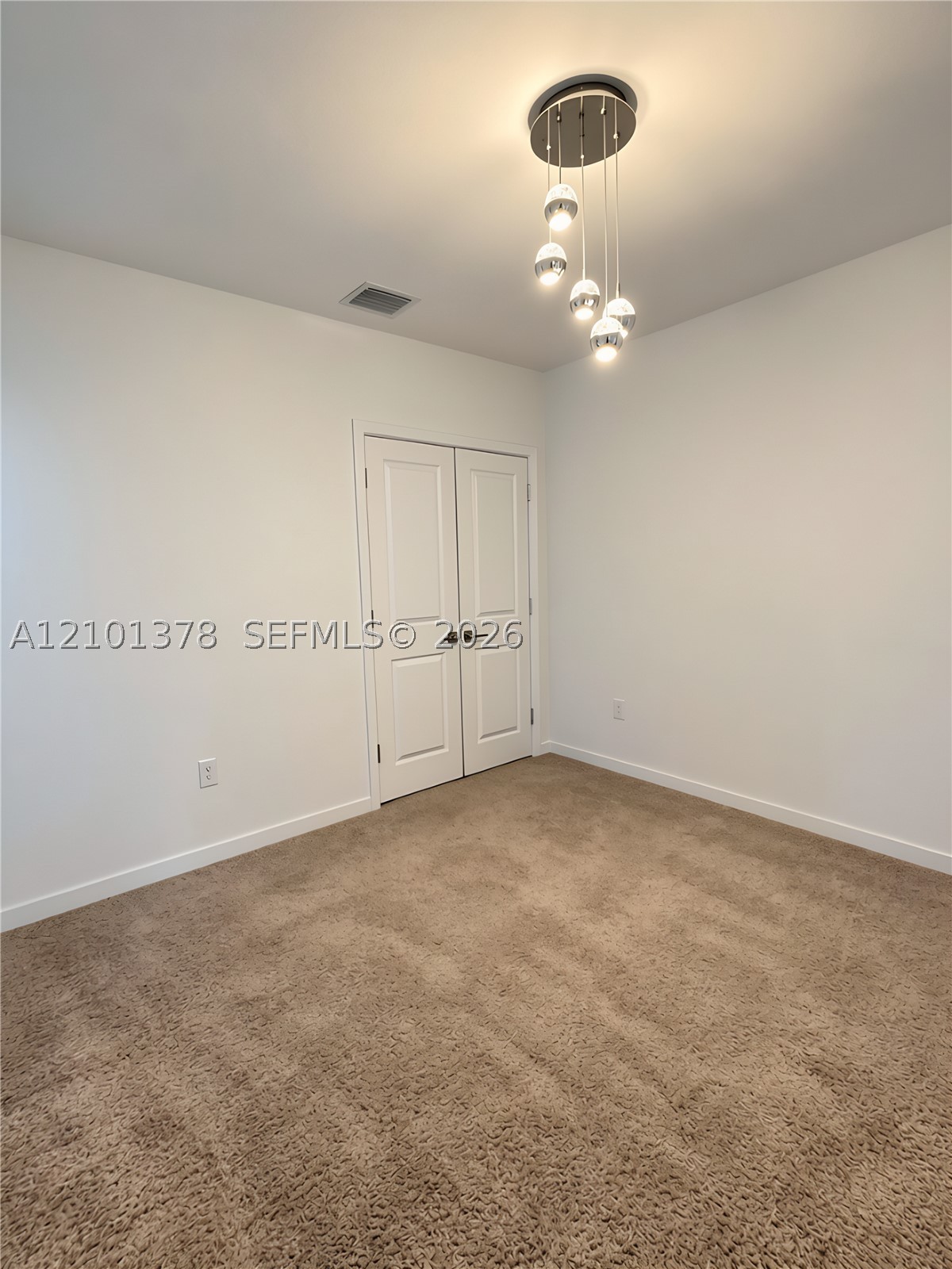 831 Se 16th Ct Property Photo 13
