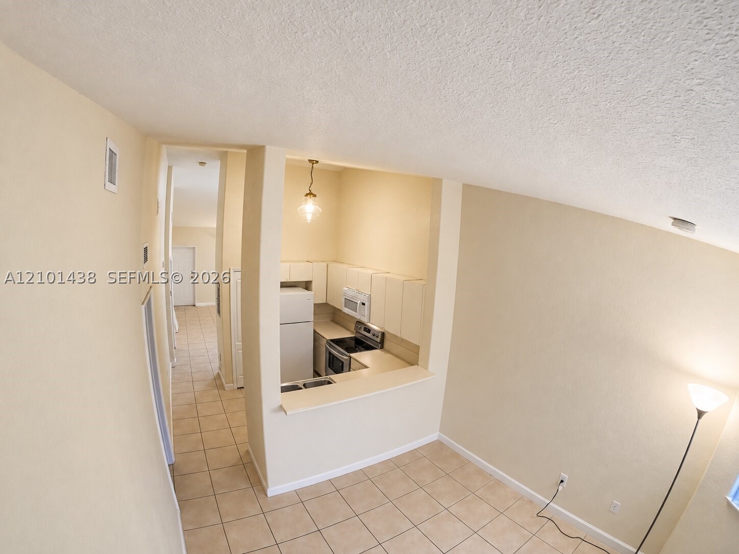 1660 Se 29th St 206 Property Photo 4