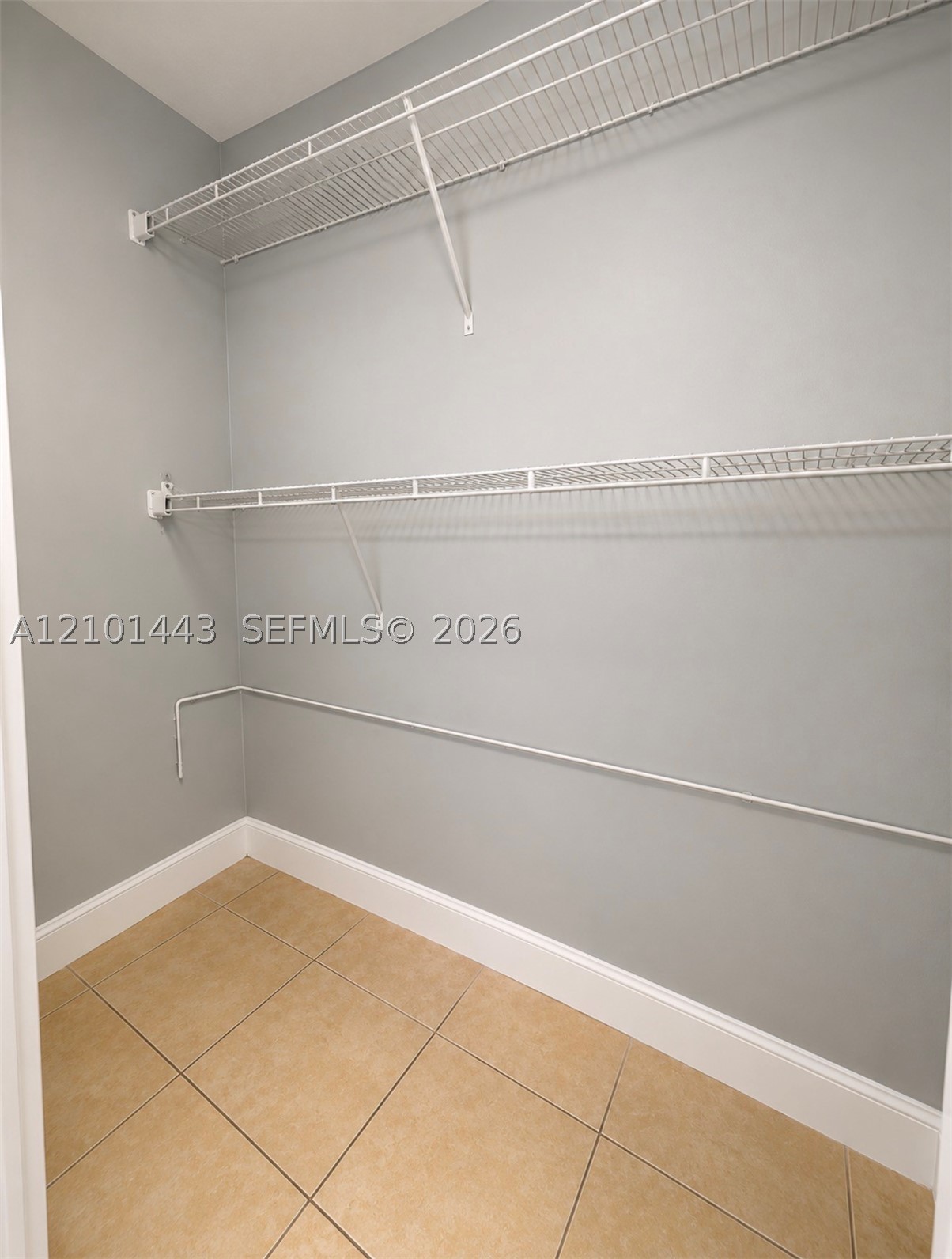 401 Nw 43rd Ct 1 Property Photo 3
