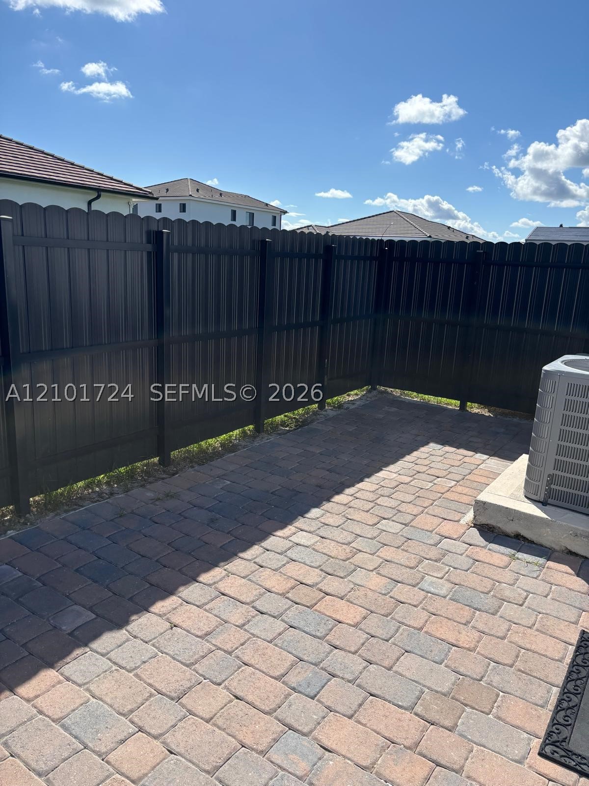 A12101724 Property Photo 4