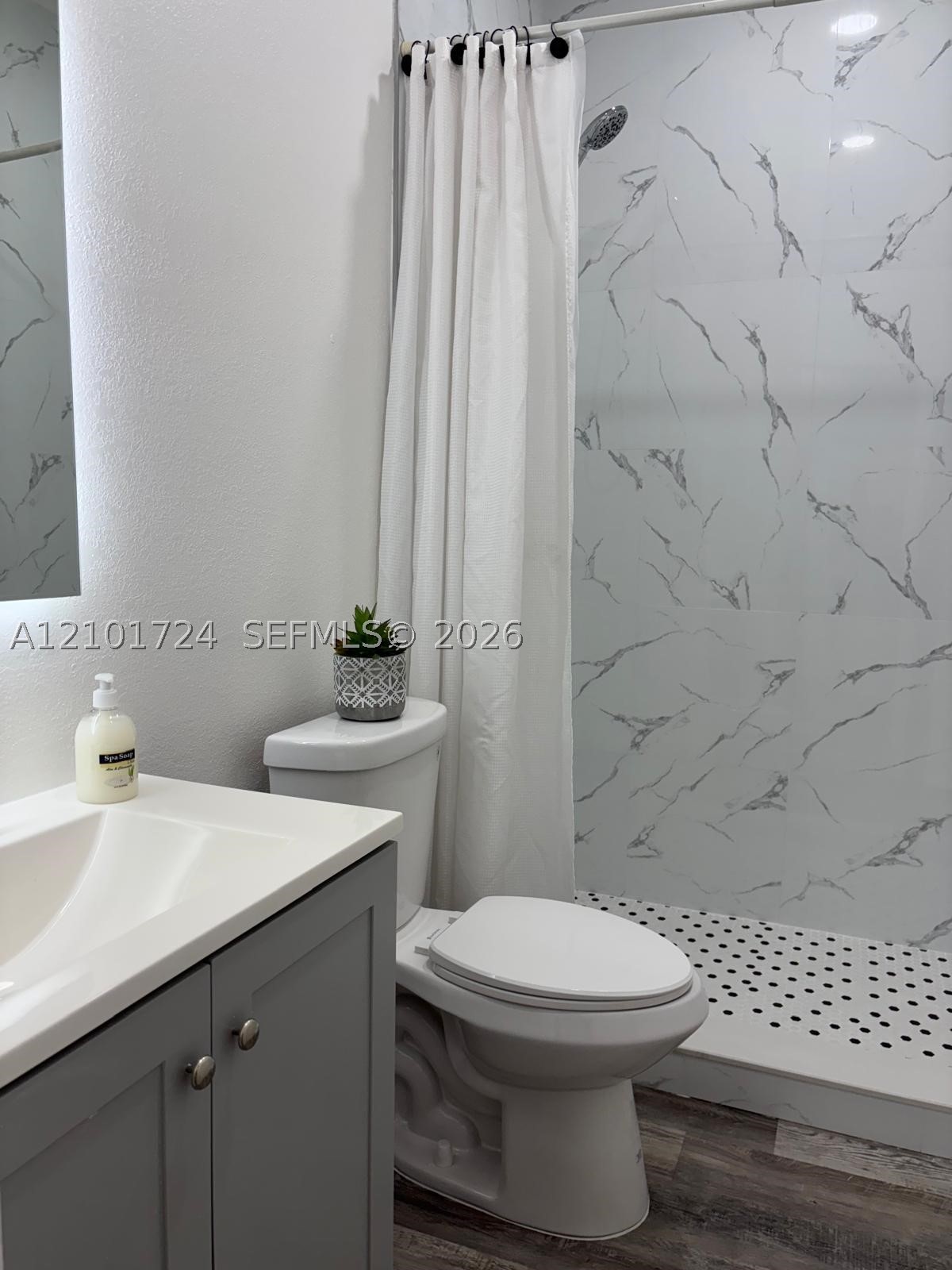 A12101724 Property Photo 14