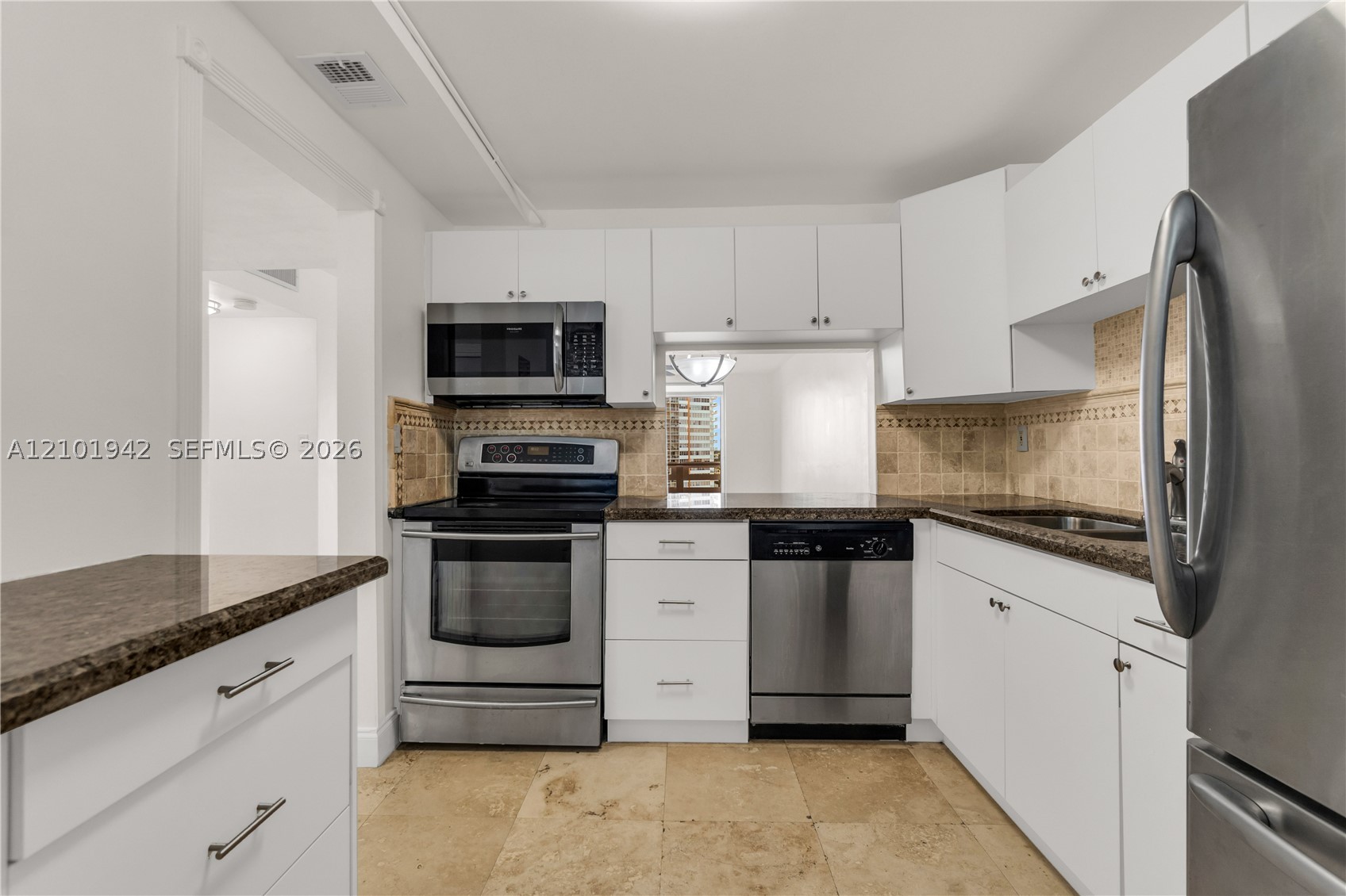 1401 Ne Miami Gardens Dr 892 Property Photo 6