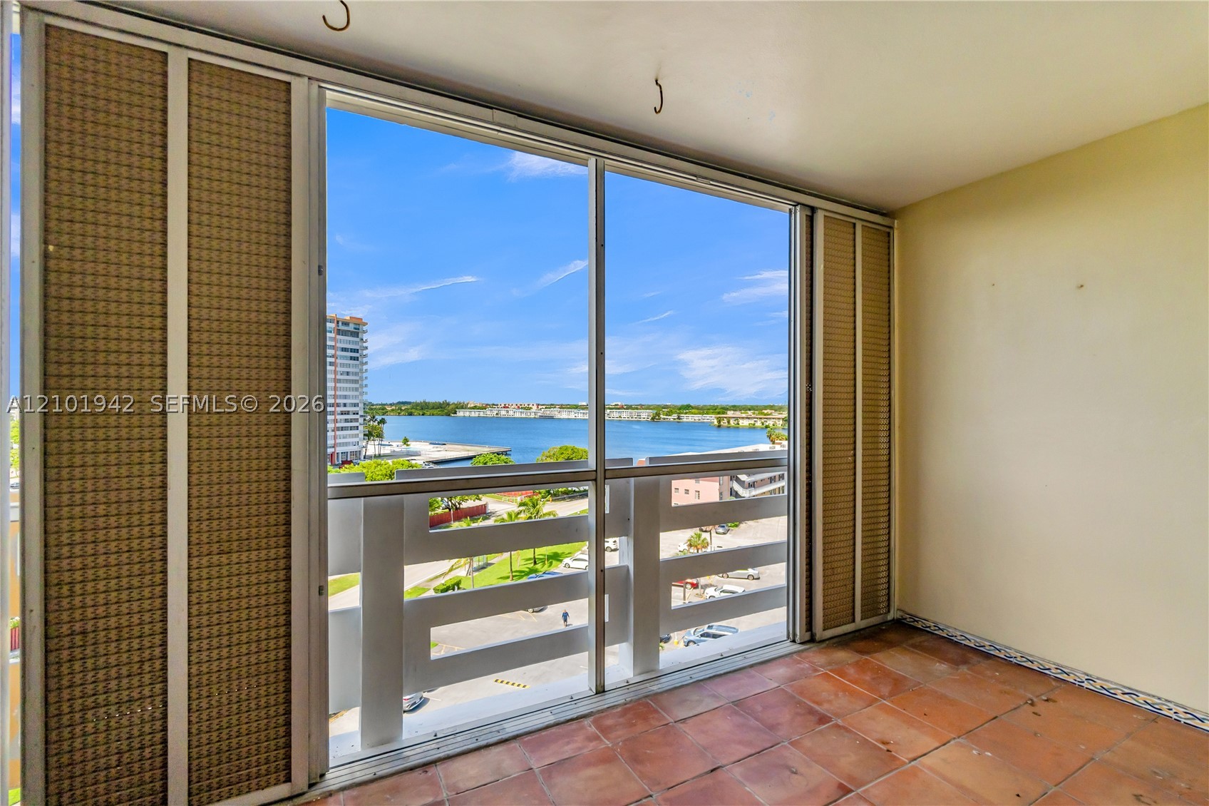 1401 Ne Miami Gardens Dr 892 Property Photo 33