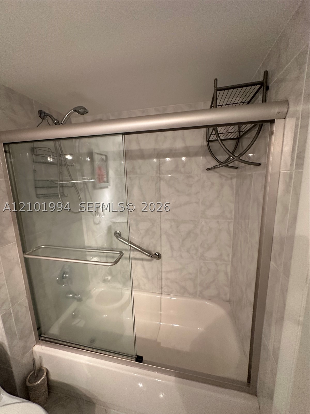 2301 Collins Av 737 Property Photo 5