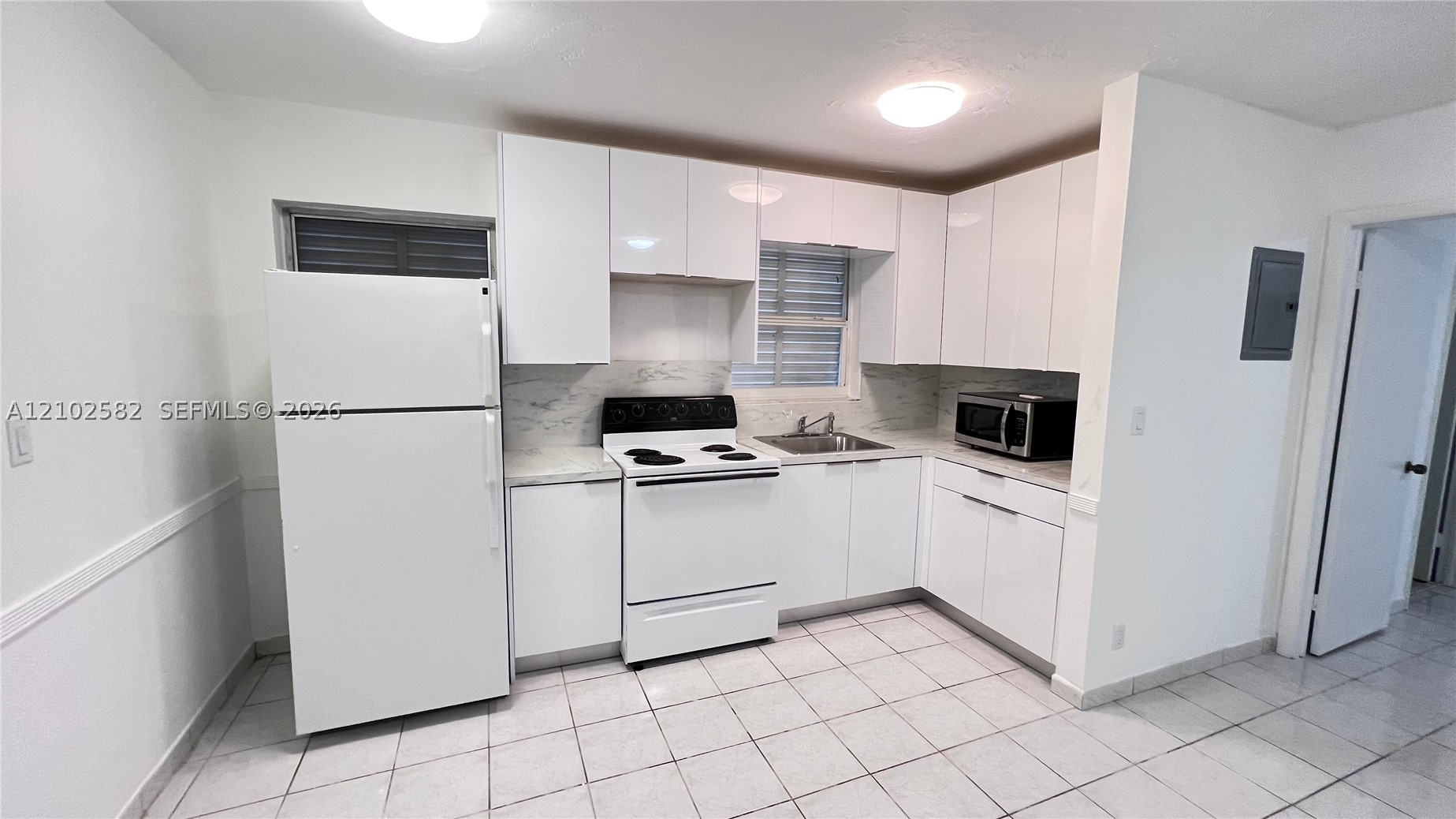A12102582 Property Photo 1