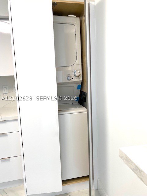 3530 Mystic Pointe Dr 2703 Property Photo 16