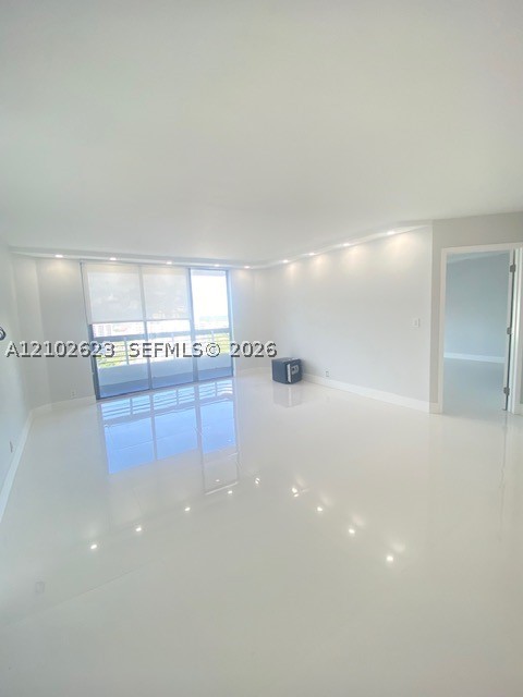 3530 Mystic Pointe Dr 2703 Property Photo 17