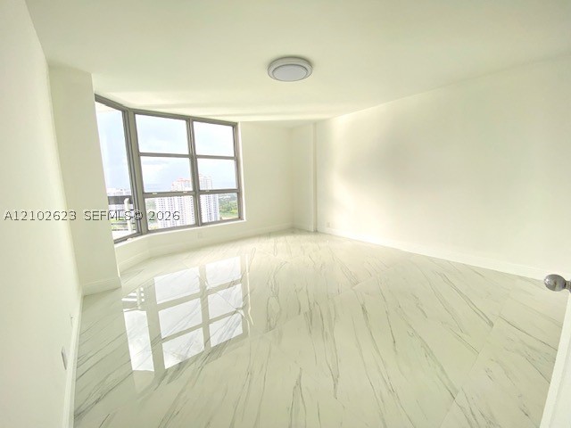 3530 Mystic Pointe Dr 2703 Property Photo 21