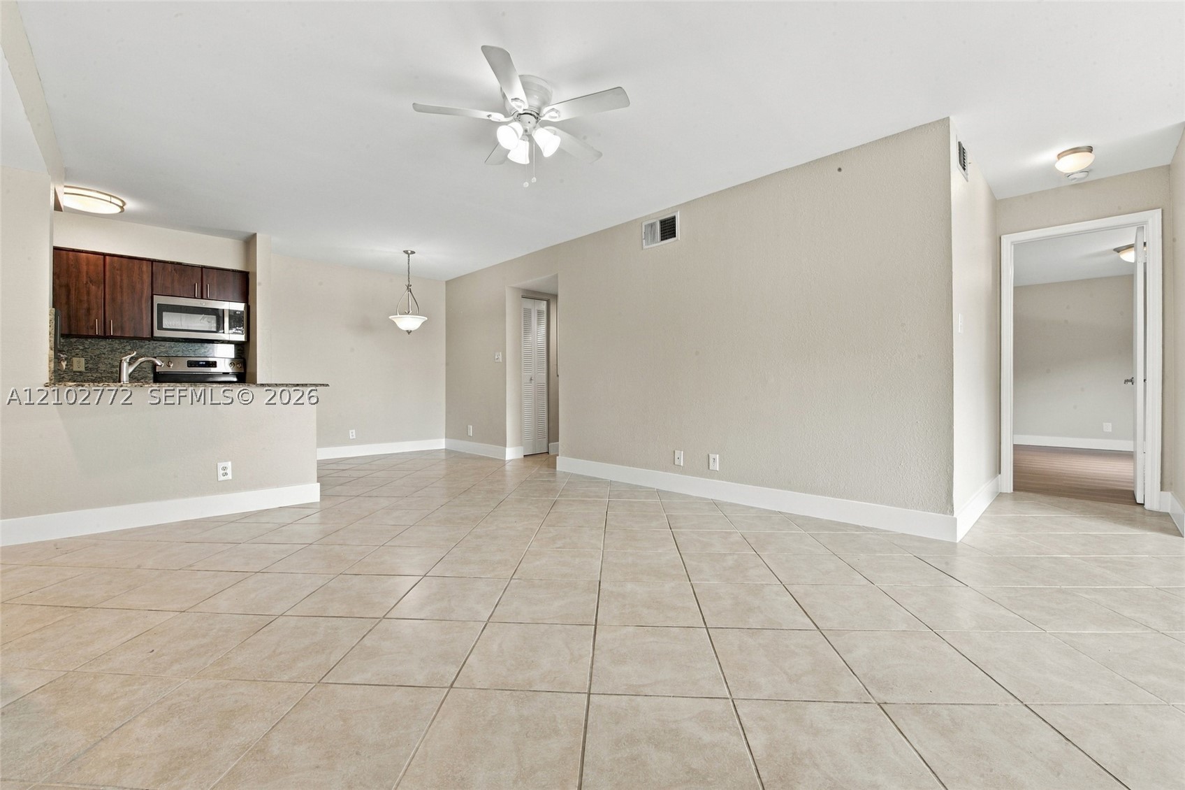 2946 S University Dr 7102 Property Photo 7
