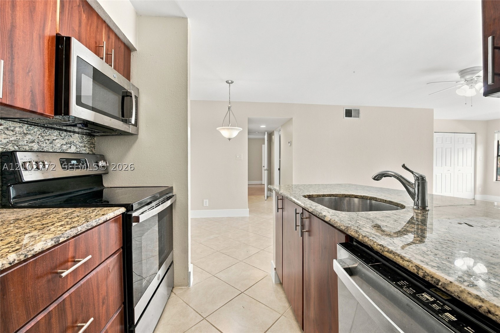 2946 S University Dr 7102 Property Photo 12