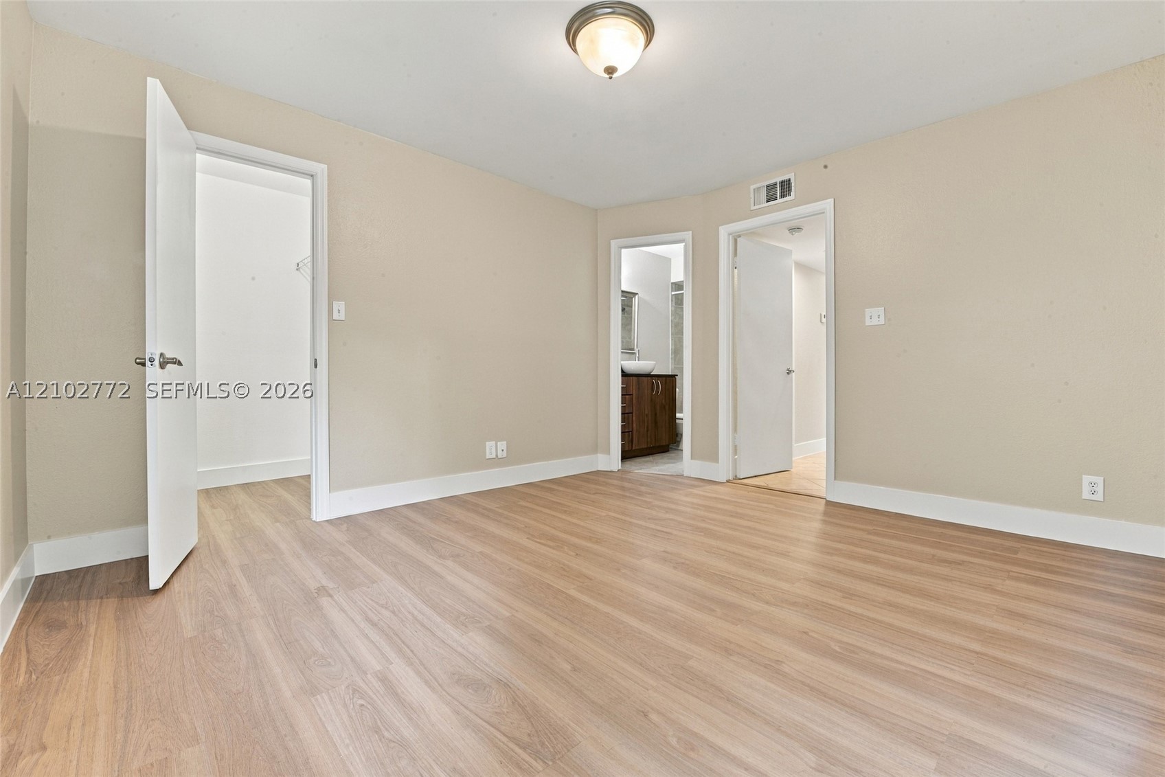 2946 S University Dr 7102 Property Photo 27