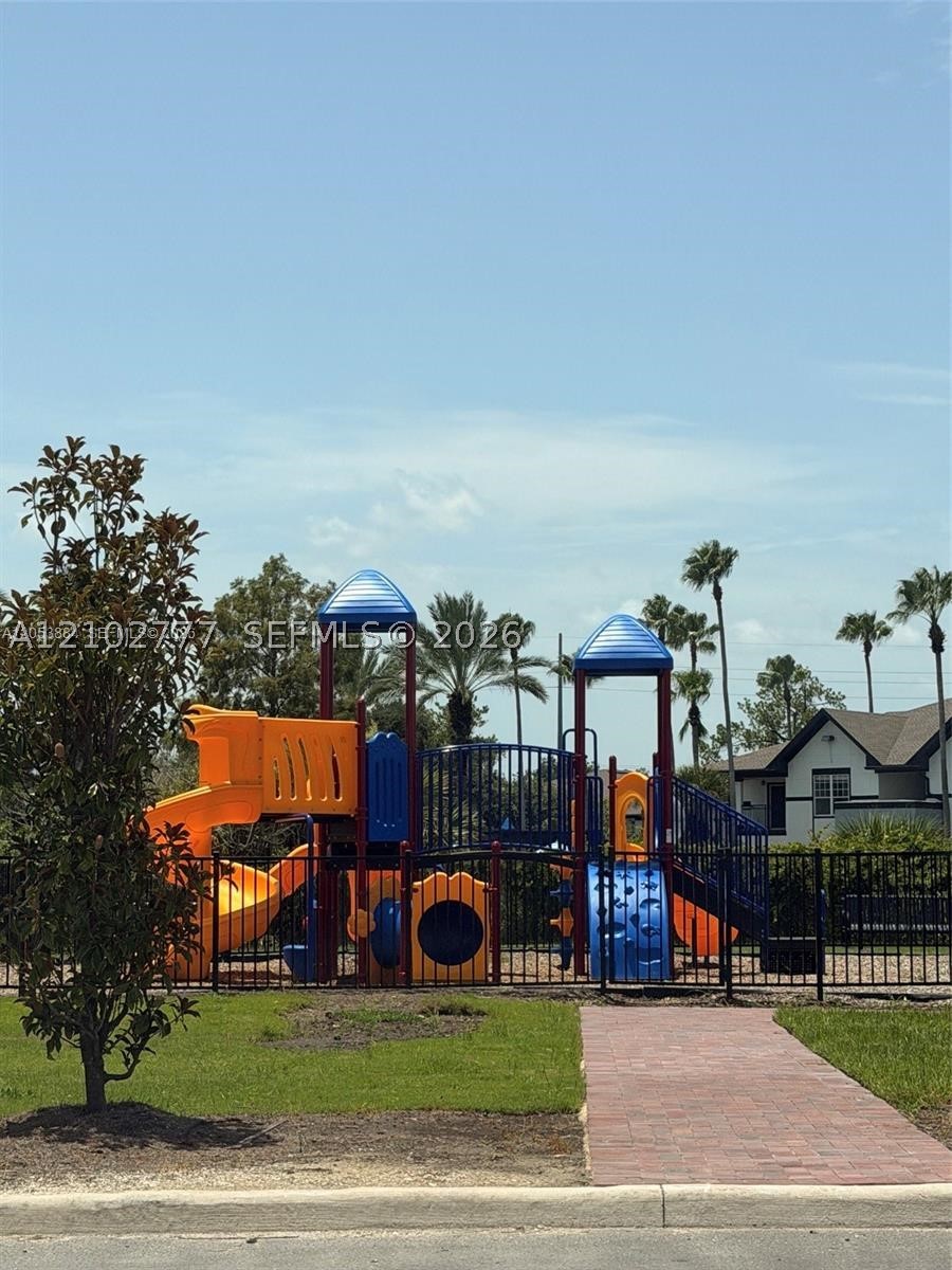 5591 Millenia Park Blvd 512 Property Photo 11