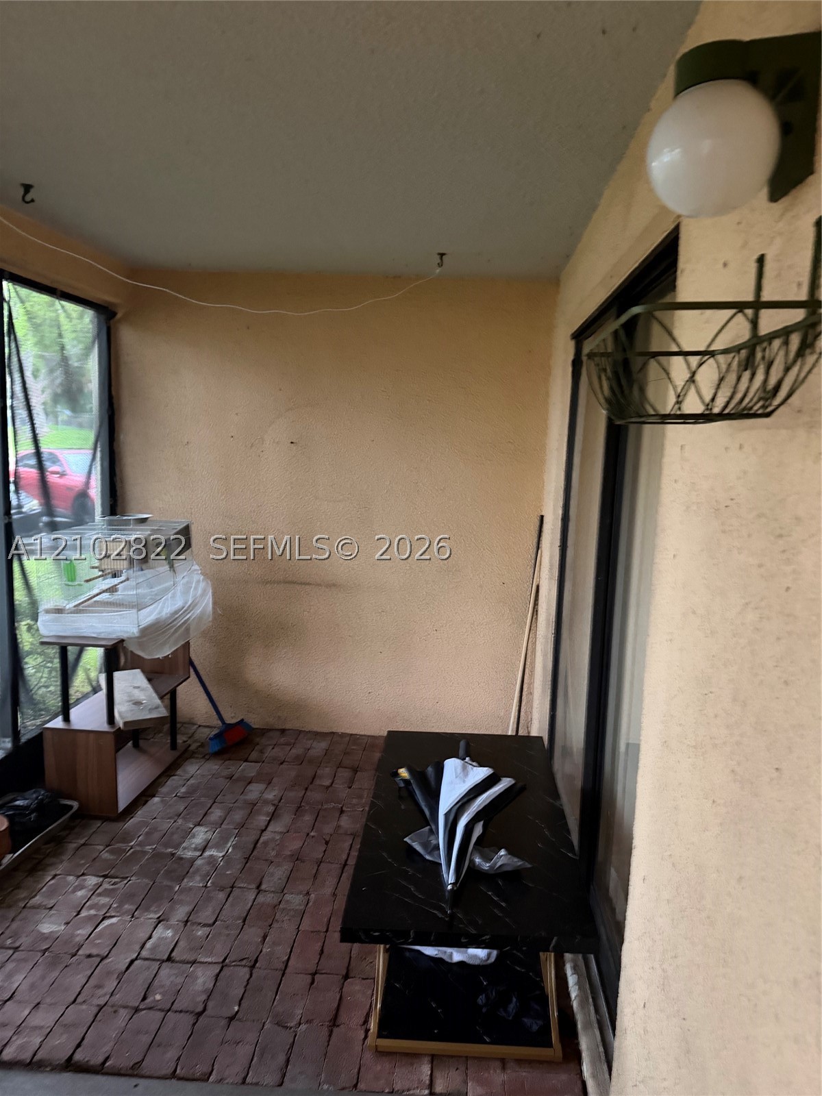 2300 S Cypress Bend Dr 102 Property Photo 15