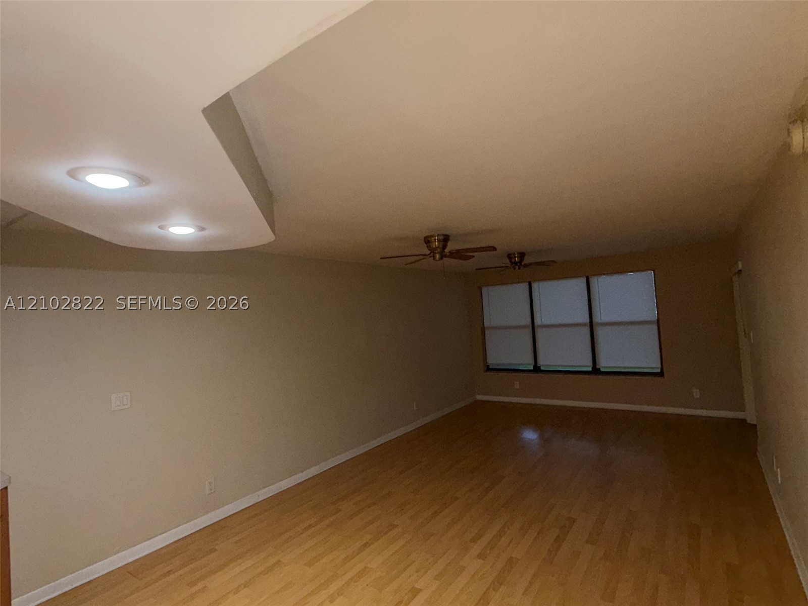 2300 S Cypress Bend Dr 102 Property Photo 31