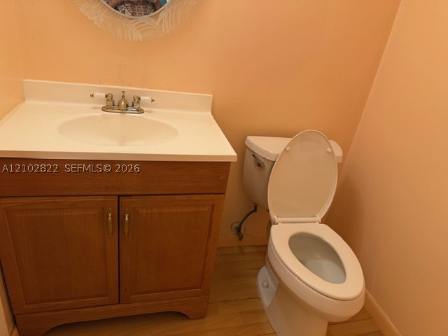 2300 S Cypress Bend Dr 102 Property Photo 37