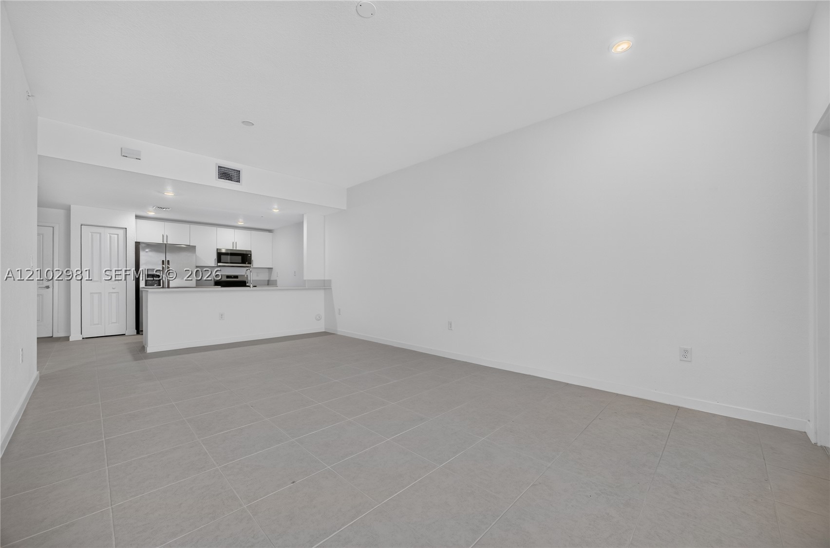 A12102981 Property Photo 10