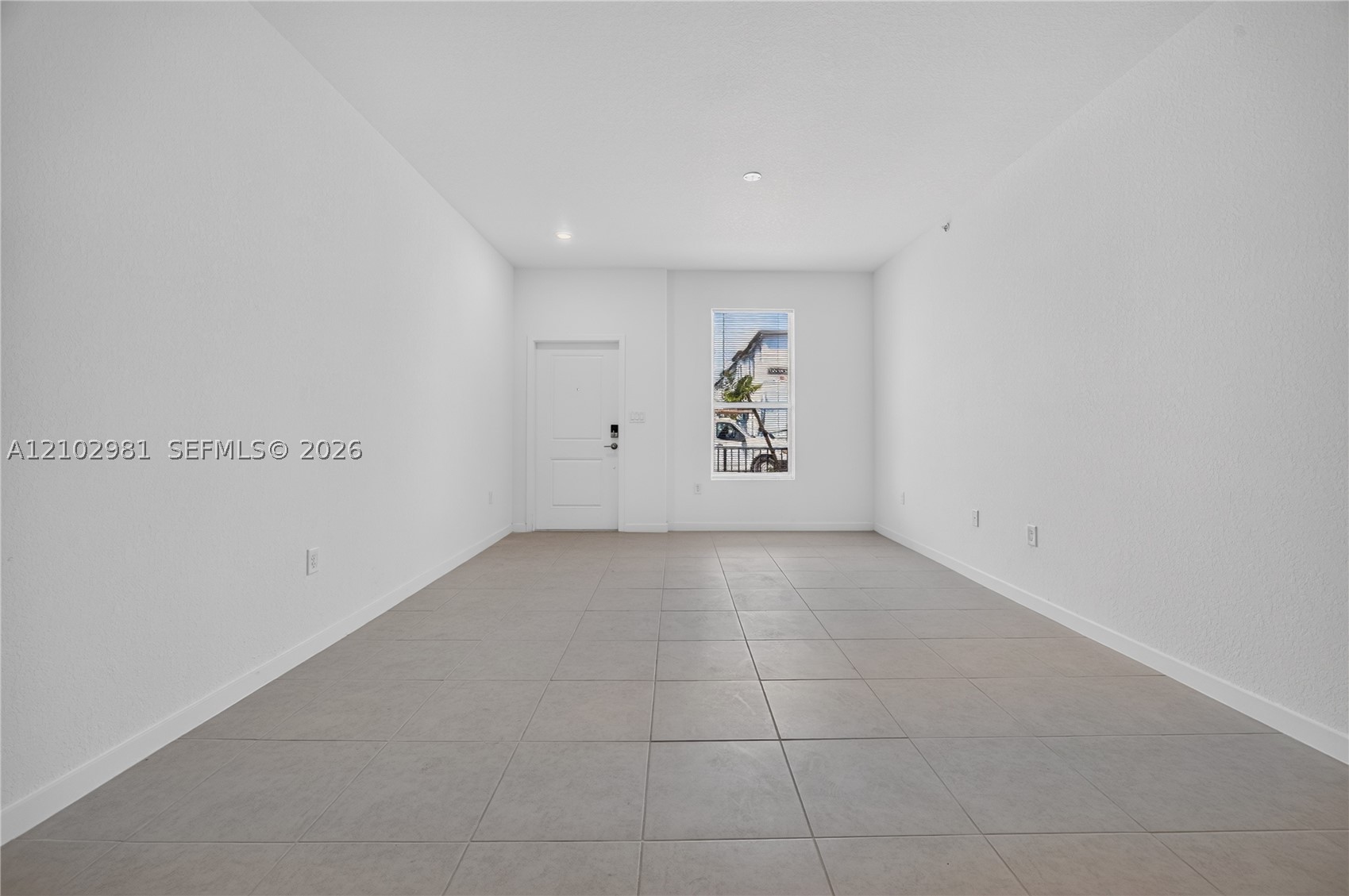 A12102981 Property Photo 12